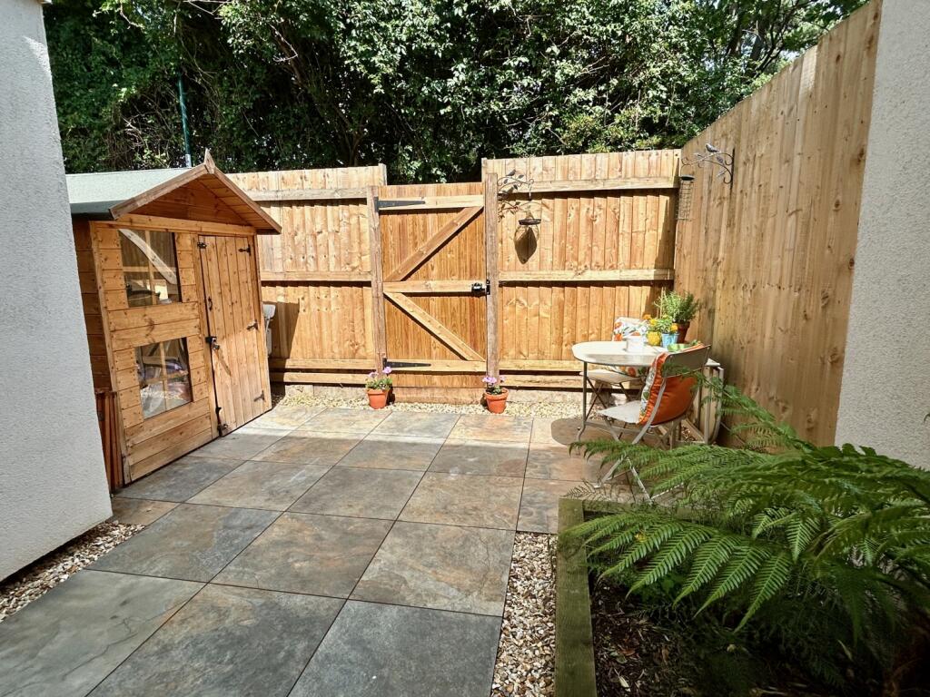 Enclosed Garden Area