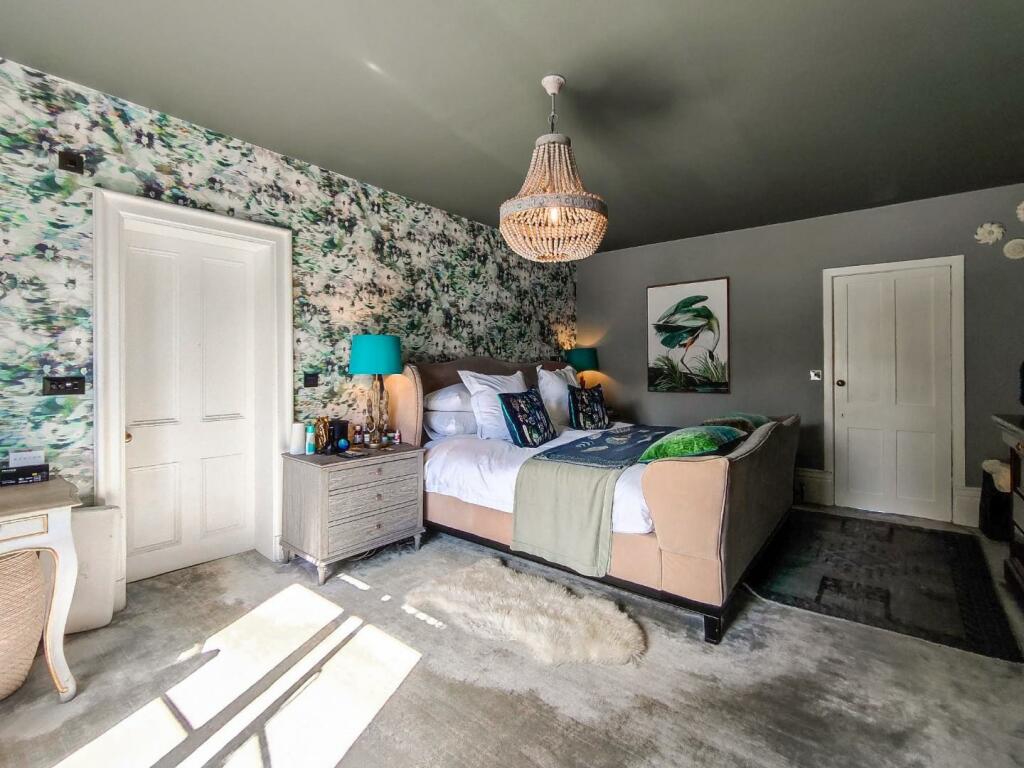 Bedroom 1 Aspect 2