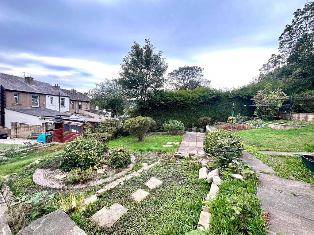 FURTHER EXTERNAL PHOTOGRAPHS