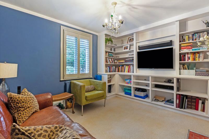 snug/games room