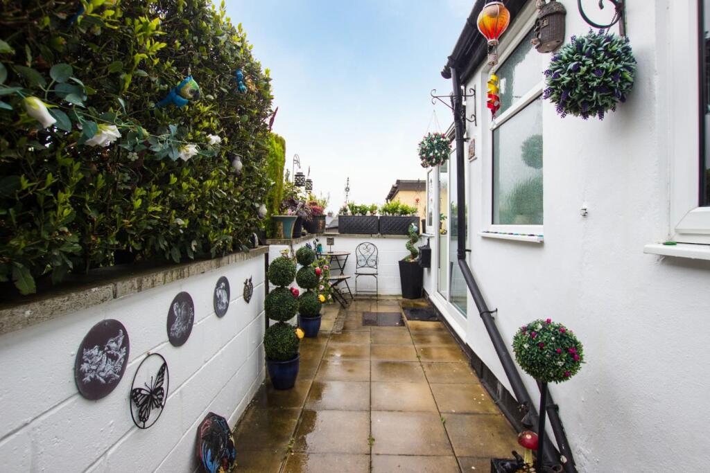 Hazel Avenue (10).jpg