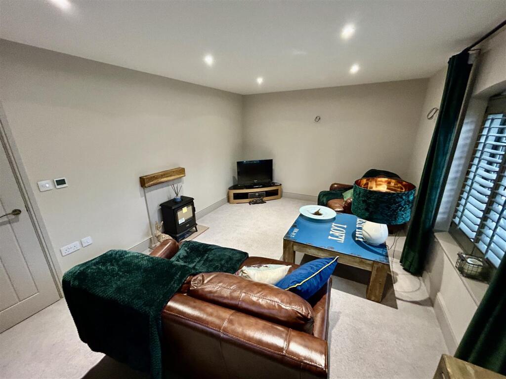lounge.JPG