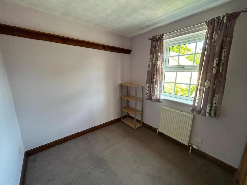 Bedroom 1.jpg