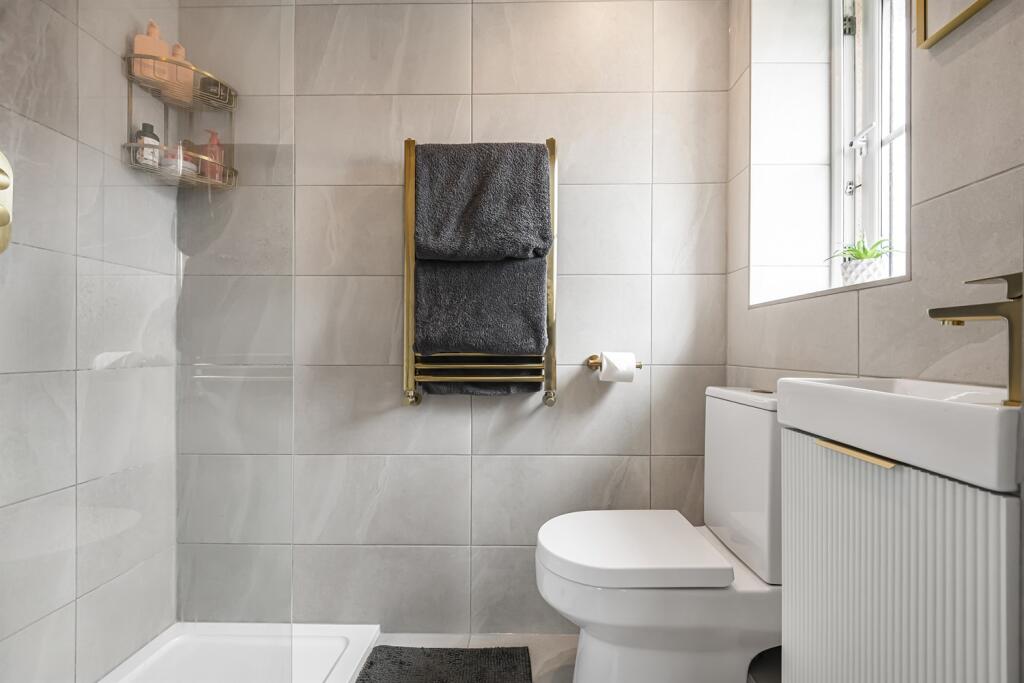 En Suite Shower Room