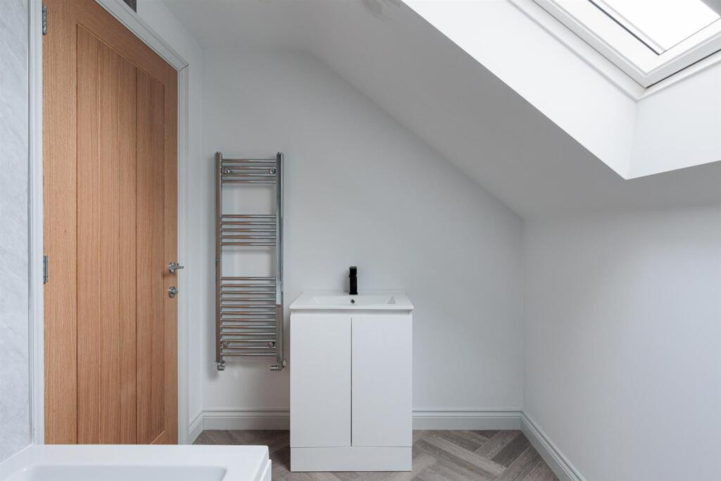 Master EnSuite