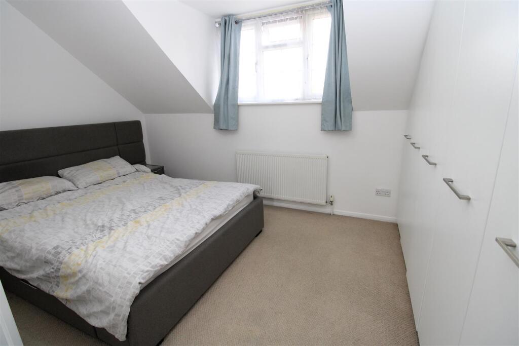 Bed 1.JPG