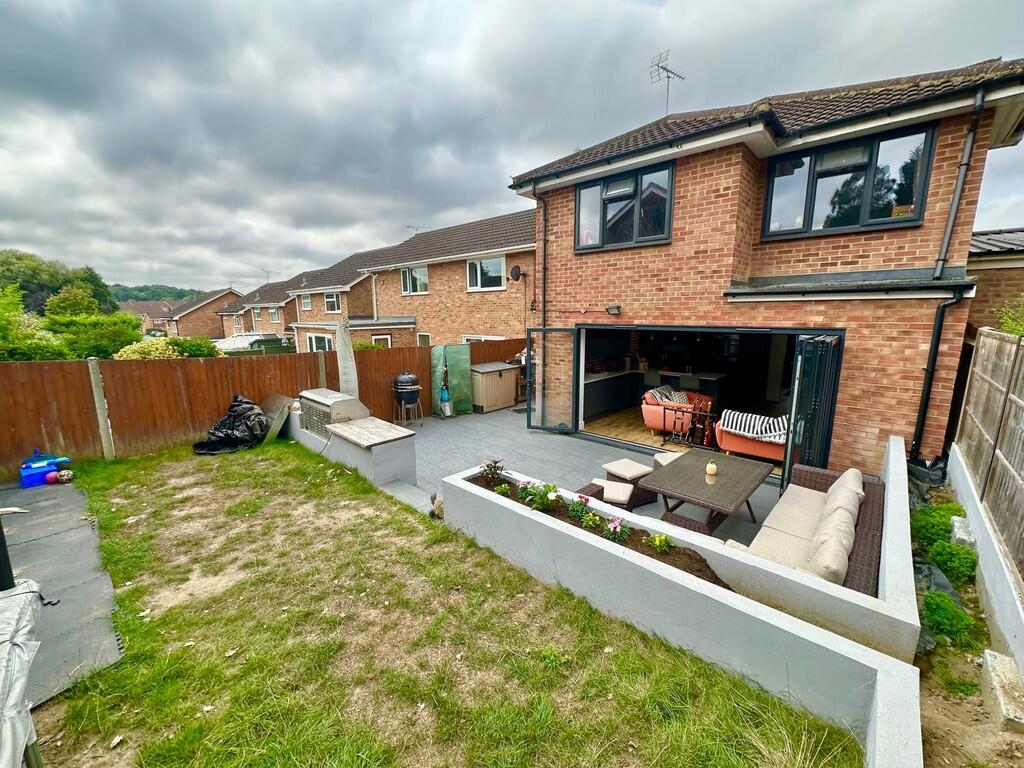 IMG-20250819-WA00...