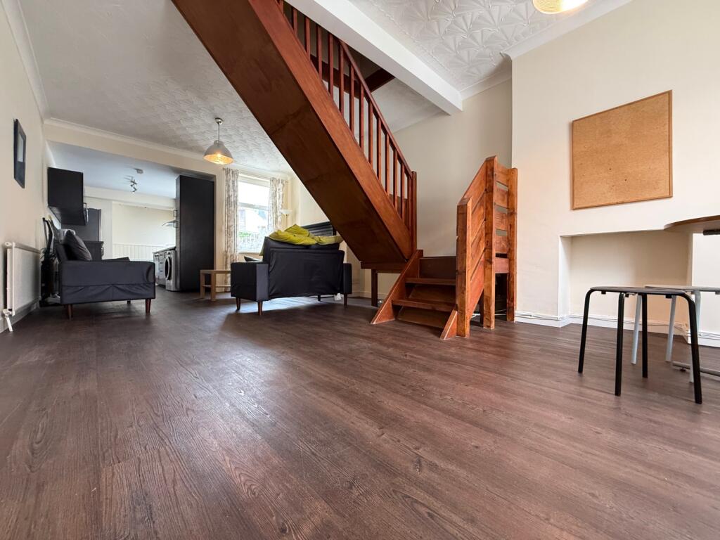 another student property from Award-winning CPS HO