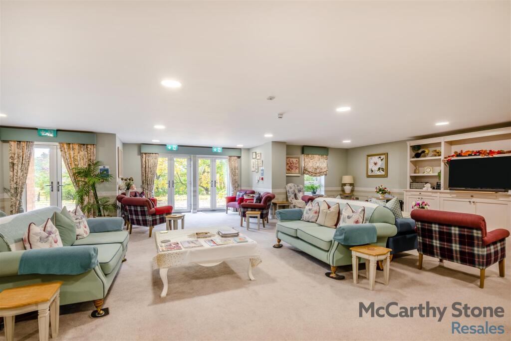 8668898-interior15.jpg