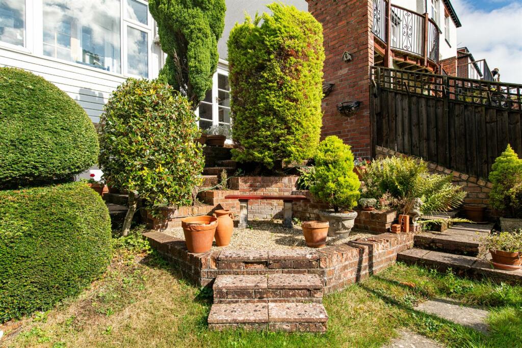 Garden_3.jpg