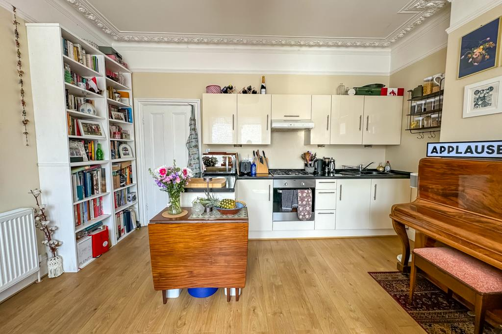 Kitchen/Living Room