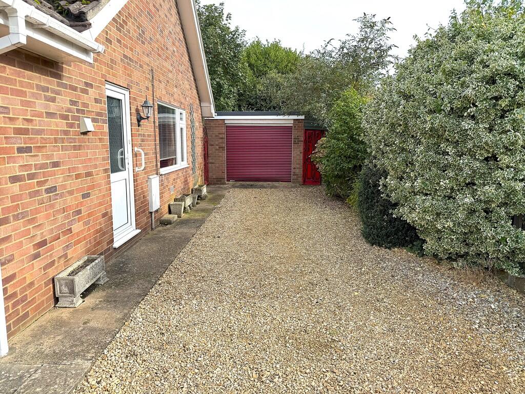 GARAGE &amp; PARK...