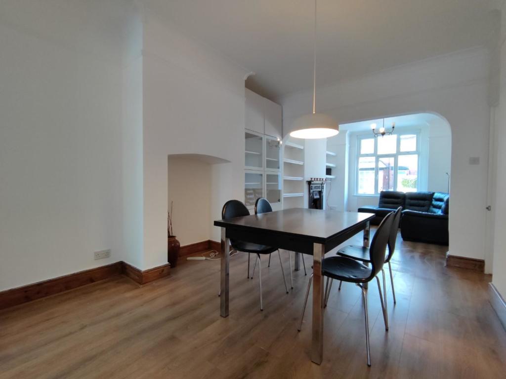 Living Dining Room