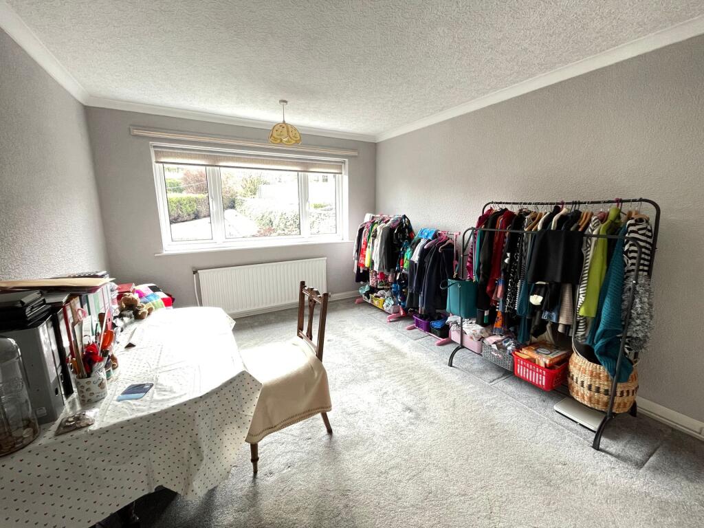 BEDROOM 1 / LOUNGE