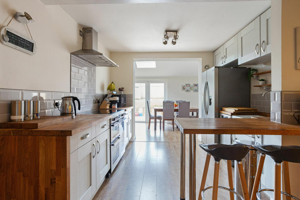 kitchen/Breakfast Room