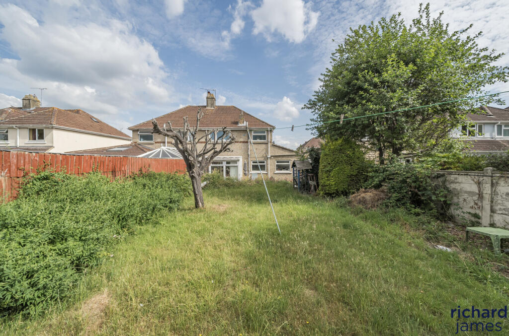 5856b77fb2ed4755a2acd67d06cf02de