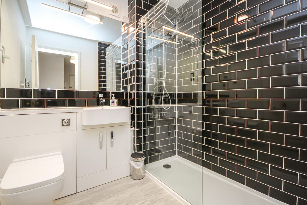 18a Hopetoun - Re...