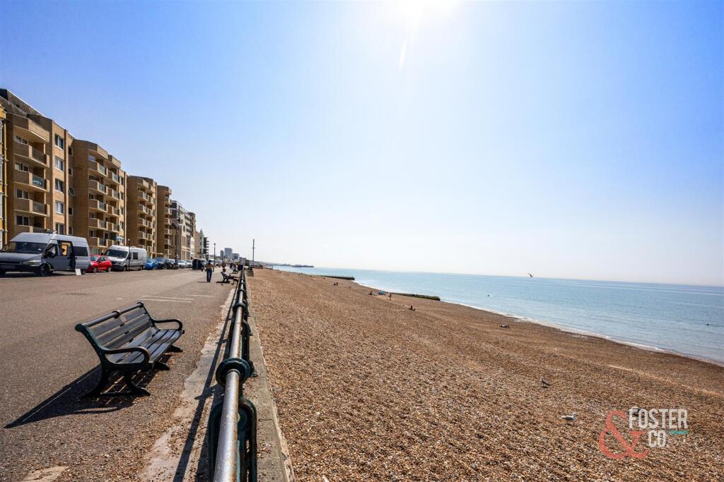 St Aubyns 18, Flat 1-016.jpg