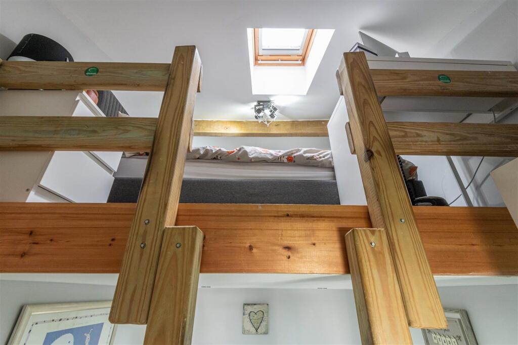 50 - 199 Latham Lane BD19 4AR.jpg