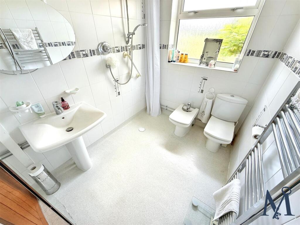 Shower/Wet Room