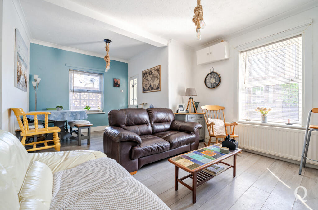 dba652b6-81de-48b...