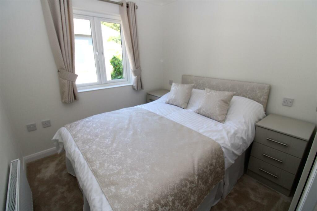 bed 1.JPG