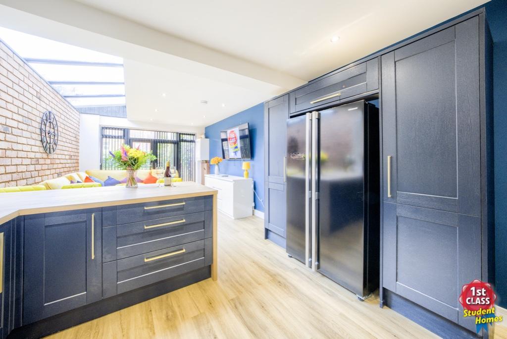 Living Room/ Kitchen