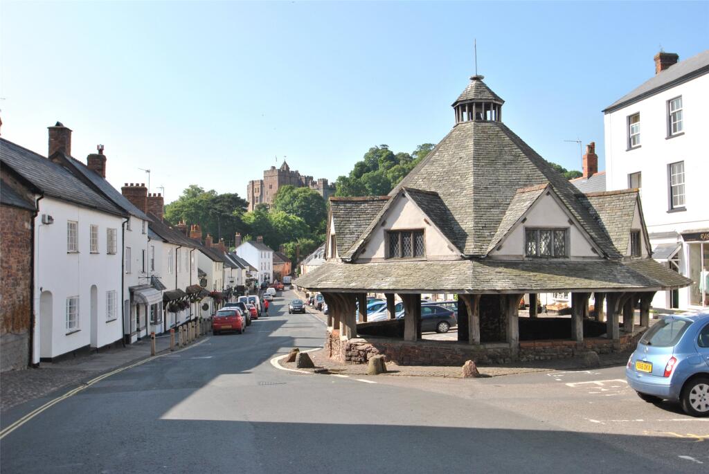 Dunster Yarn Market