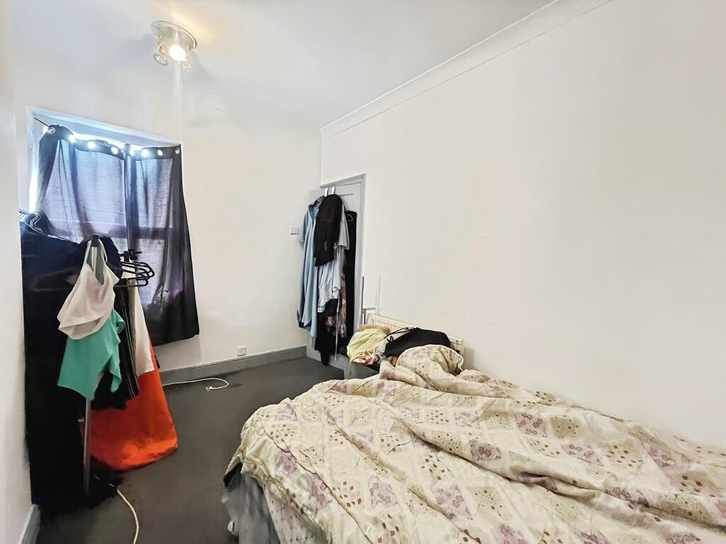 92564de8-WhatsApp...