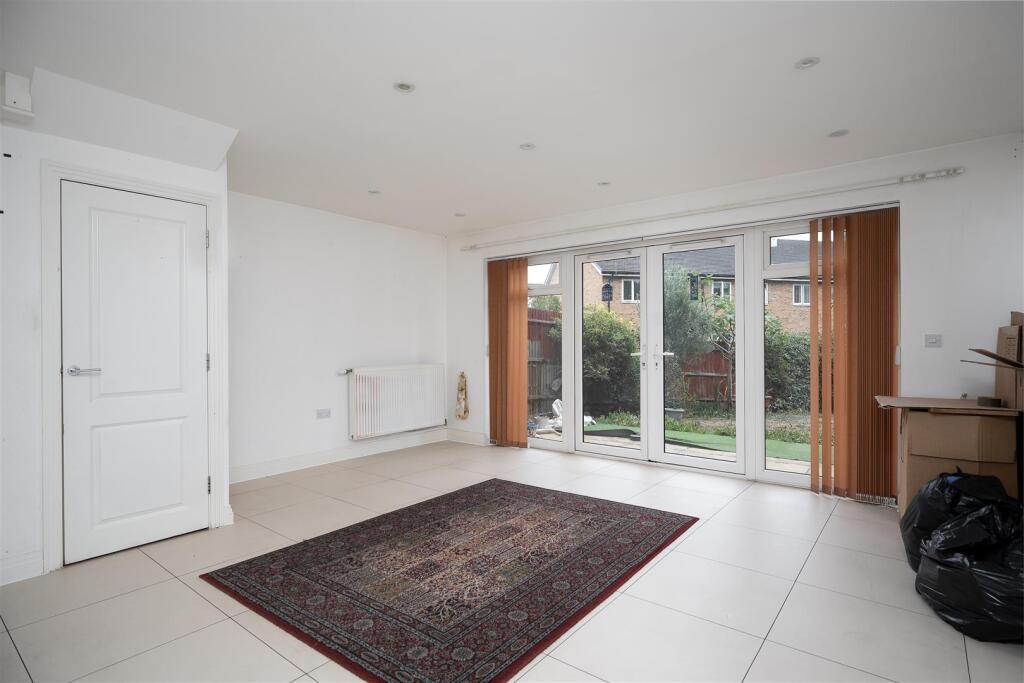 Living/Dining Room