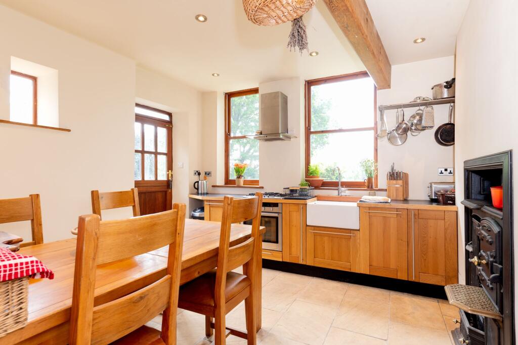 RECEPTION ROOMS AND KITCHEN DINING ROOM