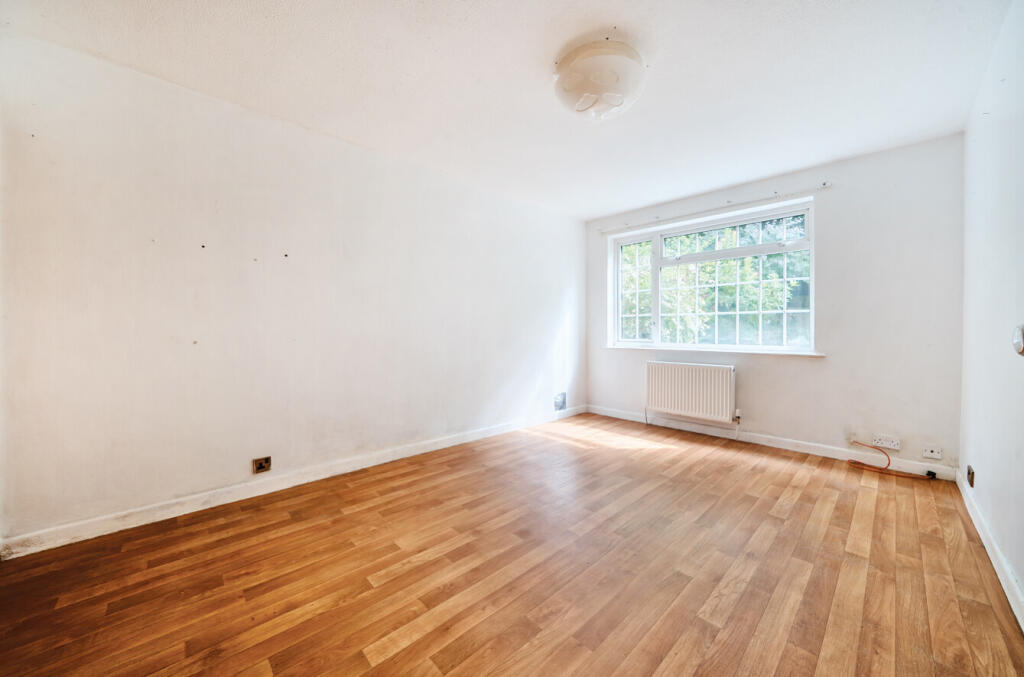 1334251-4-6894d00...