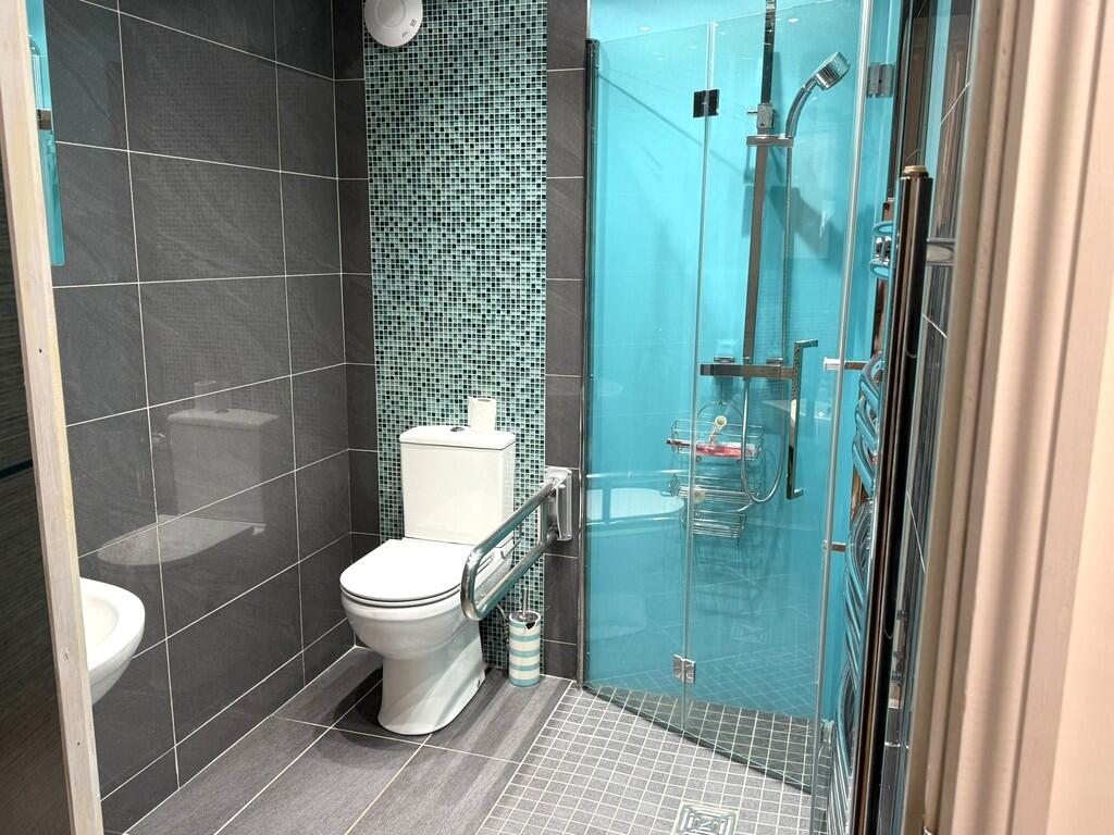 IMG-20250625-WA00...