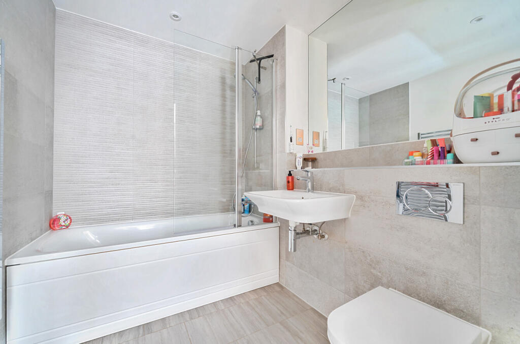 12-6823148258a27-...