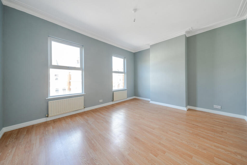 1300814-19-683974...