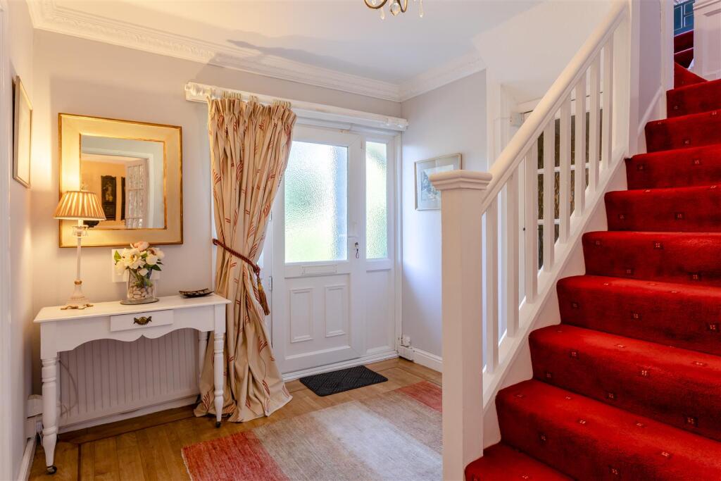 ENTRANCE HALL