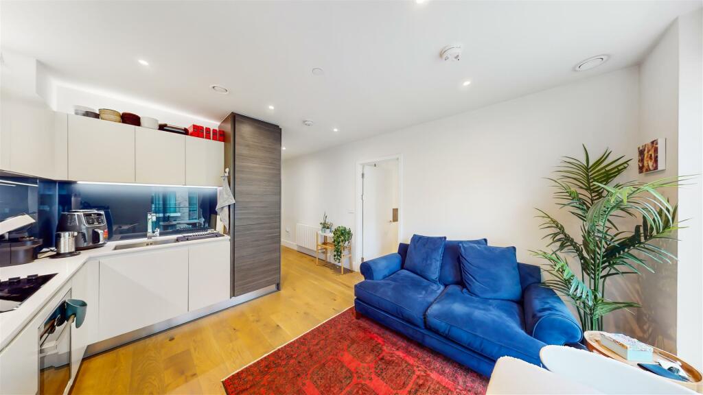 Flat 401, Cottam House - q32sLn1l9F5vsk8VyjdS.jpg