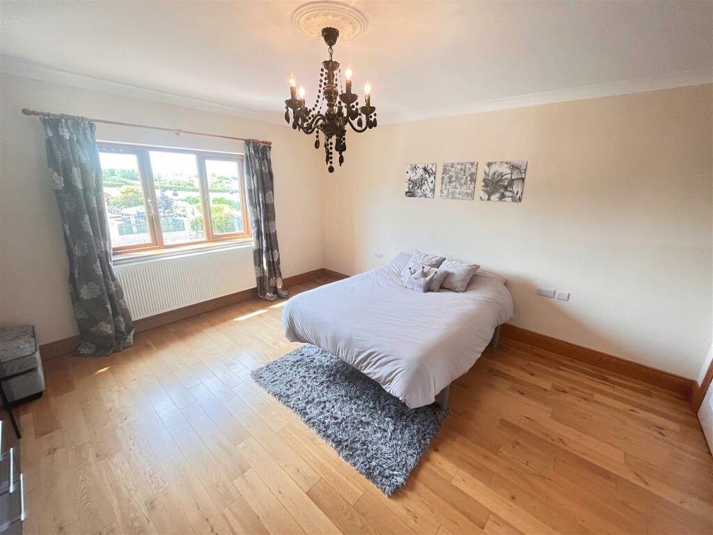 bed 3.JPG