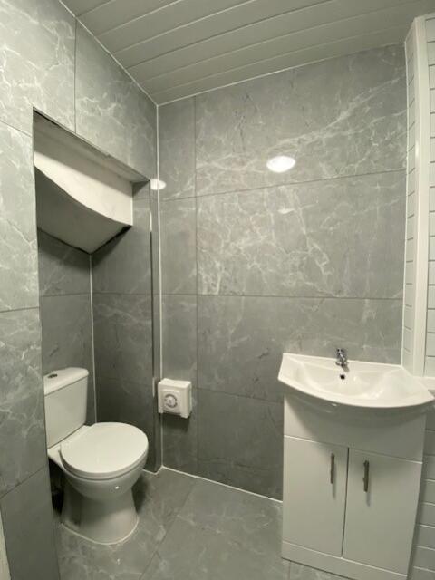 shower 2