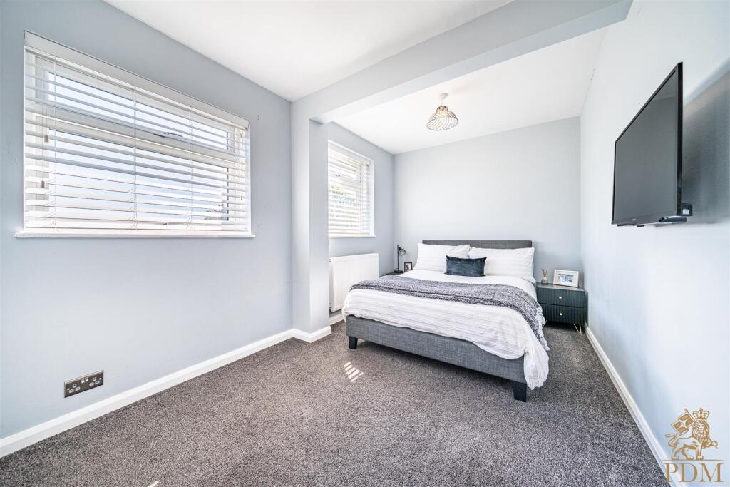 25044-01 Bankfield Drive_024.jpg