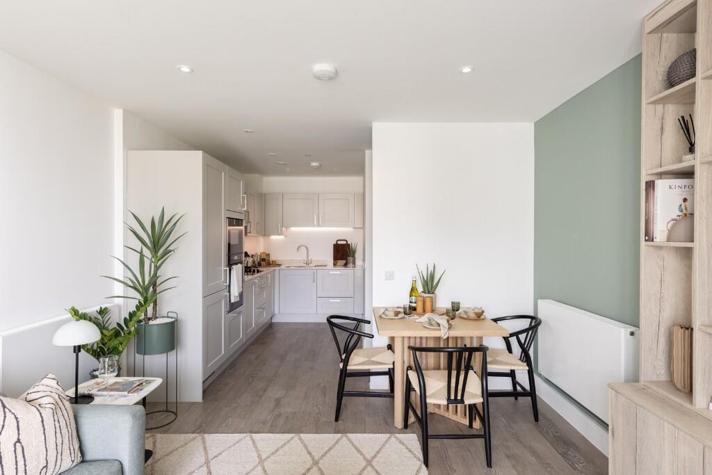 Dining/Kitchen