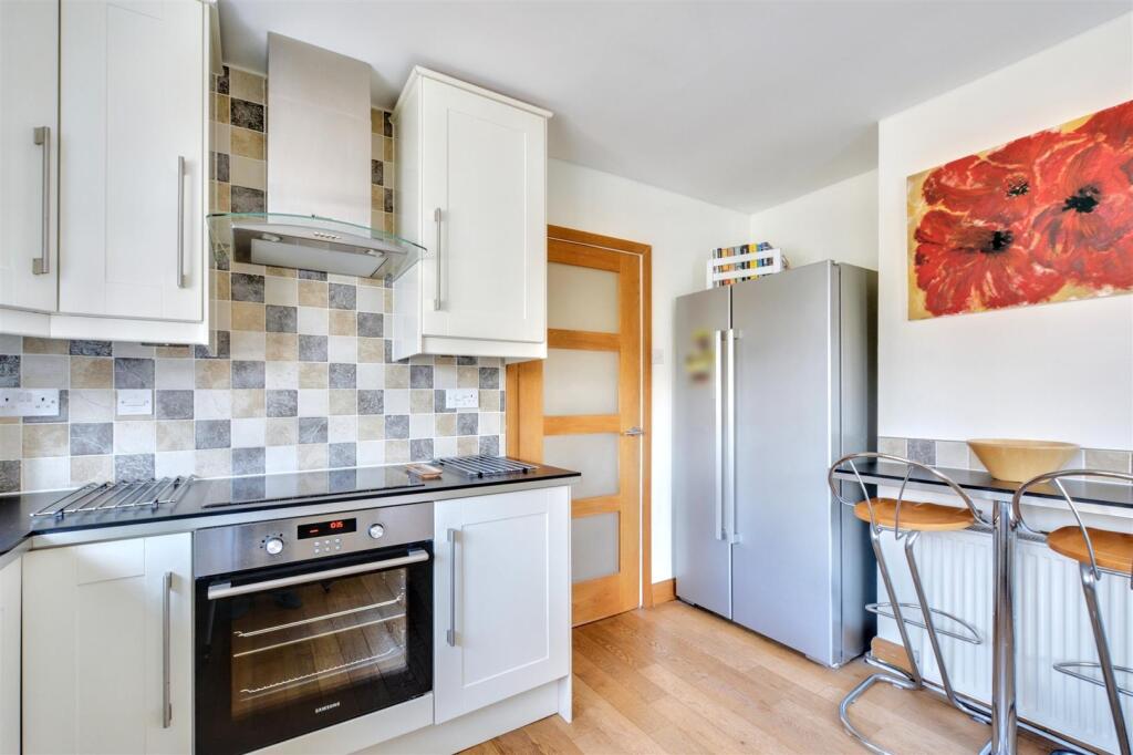 Kitchen_4.jpeg