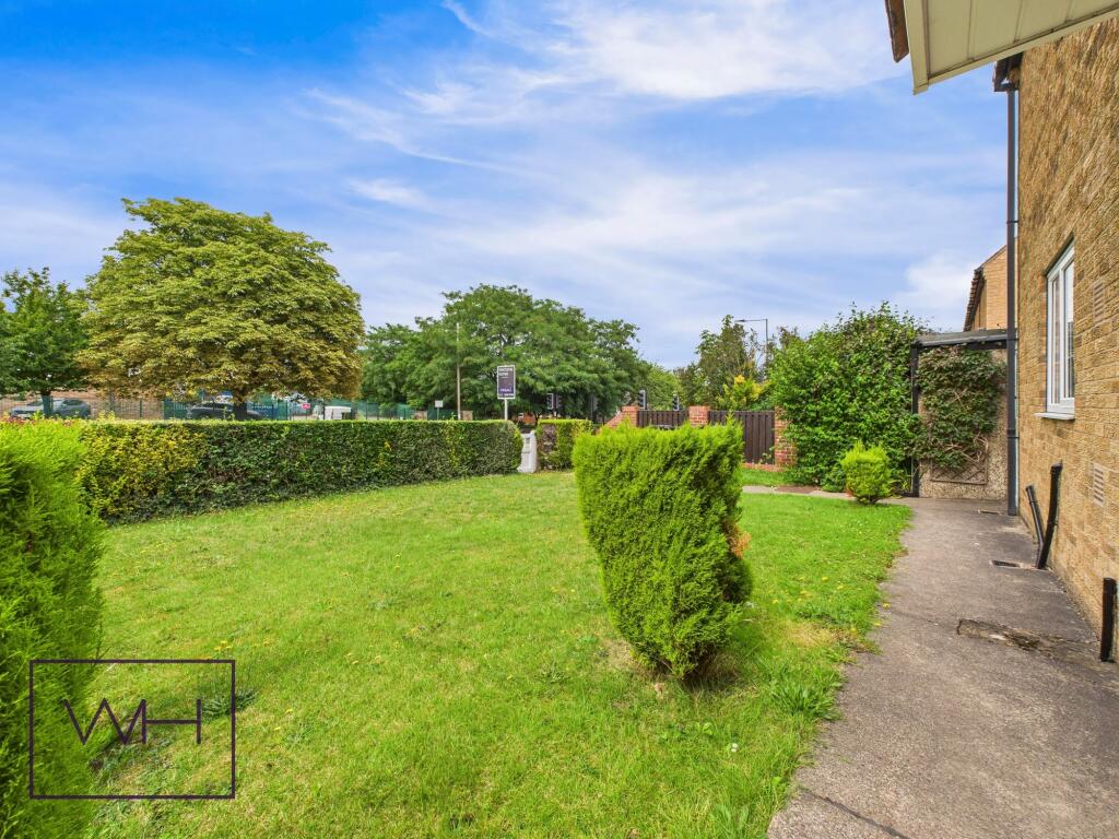 CAM03785G0-PR0289-ST