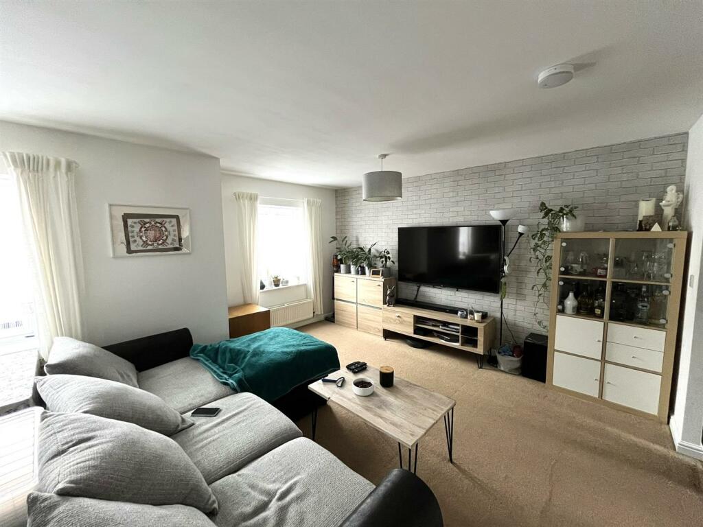 Lounge.jpeg