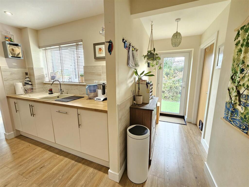 Kitchen to Utility.jpg