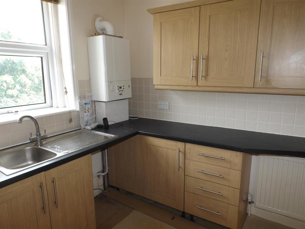Kitchen 2.JPG