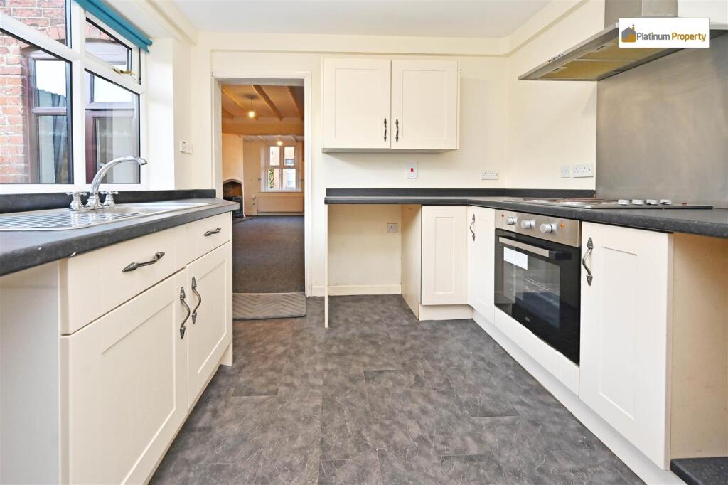 Cheadle Road, Forsbrook, ST11 9BX