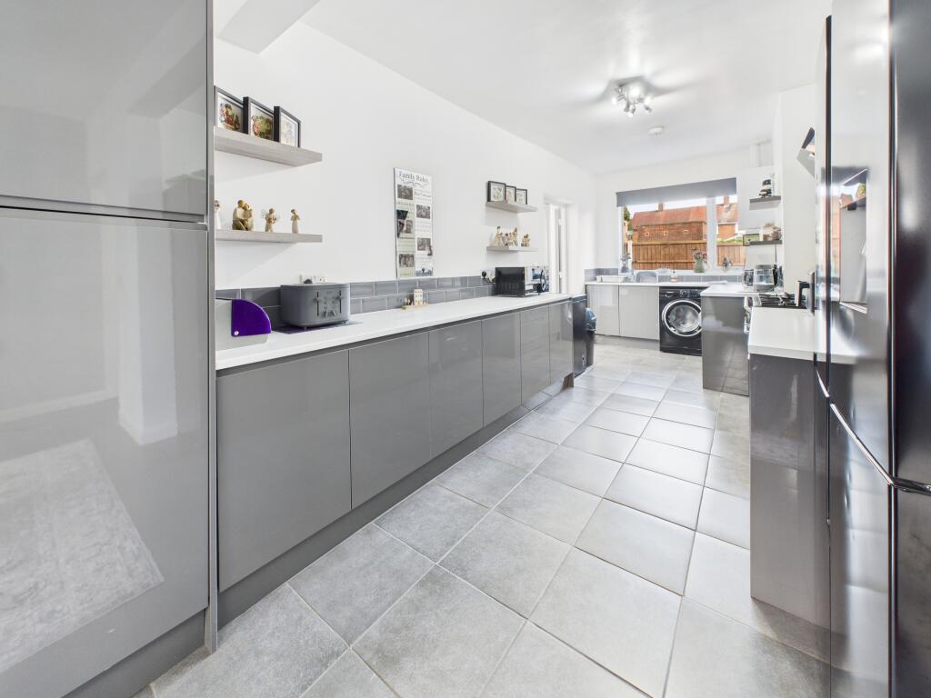 Living / Dining Kitchen