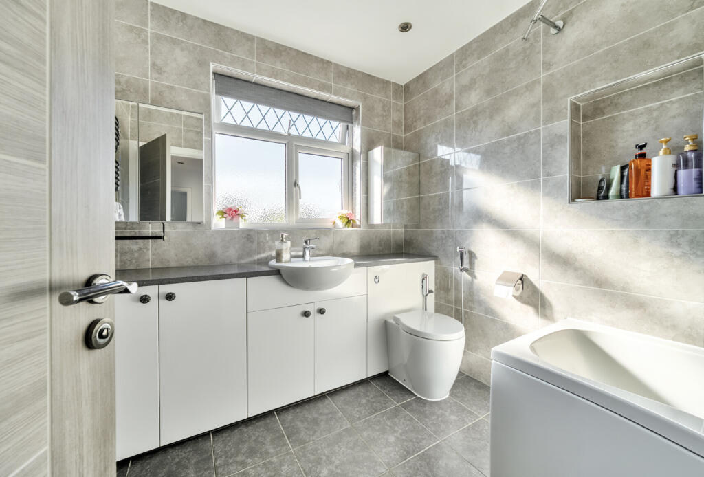 1317929-20-68623f...