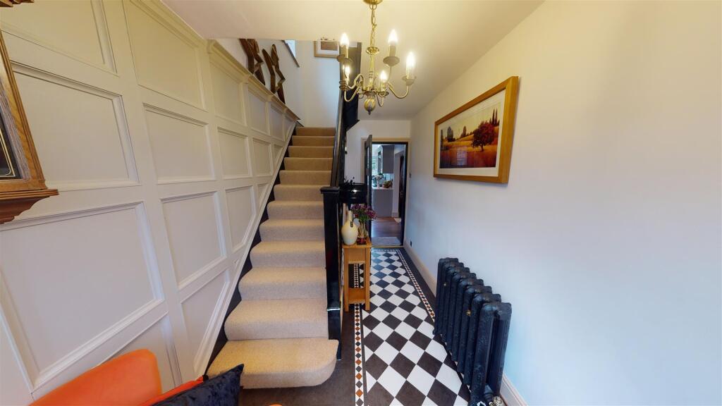 Bramcote Avenue Hallway